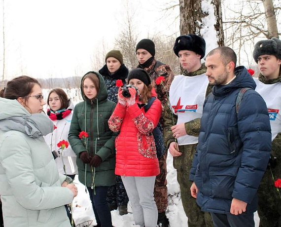 Ярославские партийцы почтили память российских и советских воинов