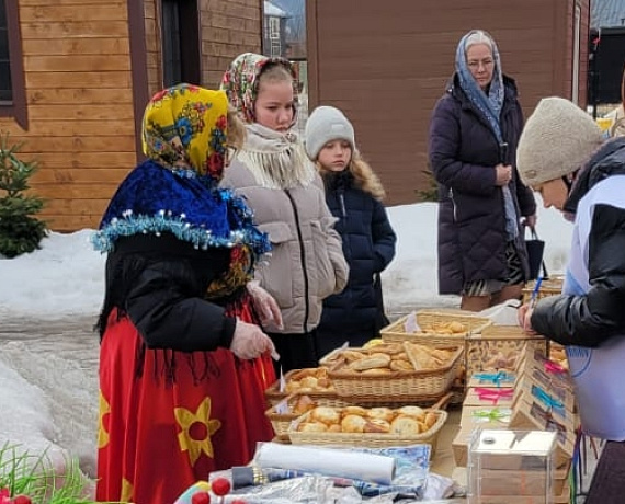 Подмосковная "РОДИНА" провела Масленицу для детей и взрослых