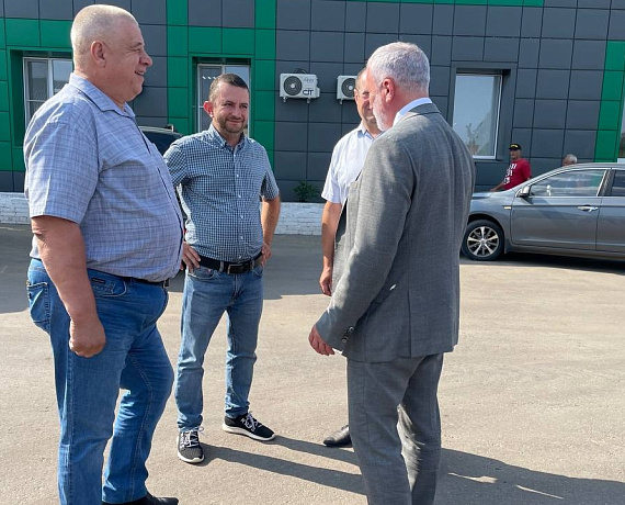 Журавлев побывал на предприятии-рекордсмене Никифоровского района