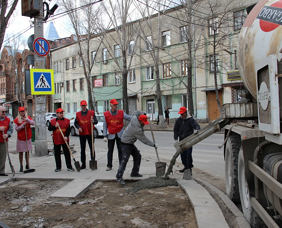 Социал-патриоты провели субботник в Самаре