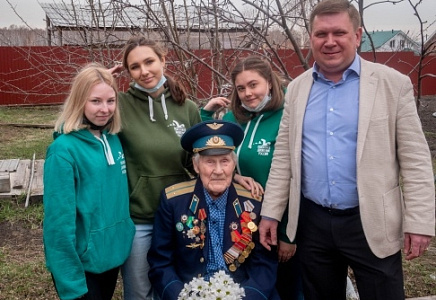 АКТИВ ЧЕЛЯБИНСКОЙ "РОДИНЫ" ПОЗДРАВИЛ ВЕТЕРАНА ВЕЛИКОЙ ОТЕЧЕСТВЕННОЙ ВОЙНЫ
