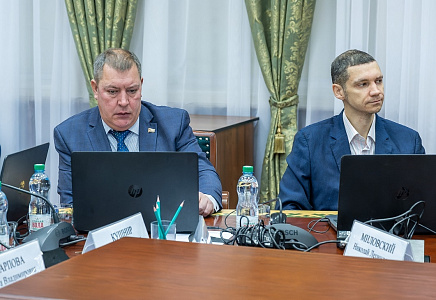 В заседании Собрания депутатов НАО принял участие депутат от "РОДИНЫ" Андрей Ружников