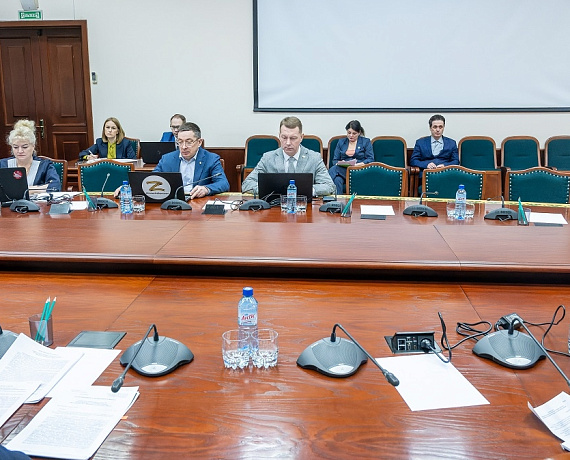 Андрей Ружников поддержал инициативу Собрания депутатов НАО освободить членов семей участников СВО от уплаты госпошлины