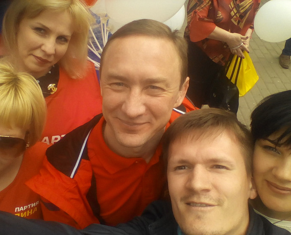 Ульяновские активисты провели праздничную акцию в День России