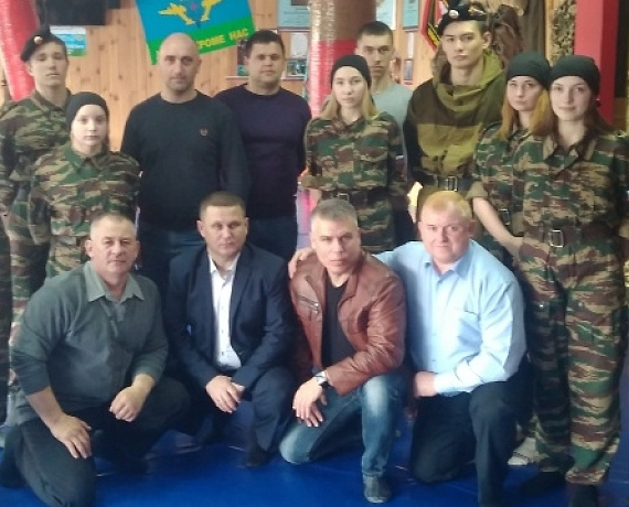 Брянские "РОДИНА" и "ОПОРА РОССИИ" поздравили воинов-интернационалистов