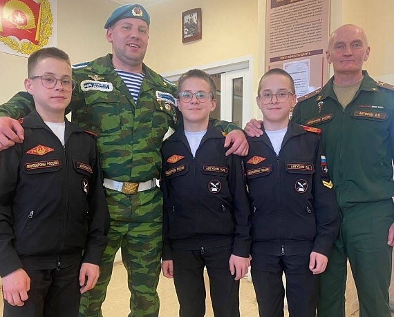 Соратники из Пермской "РОДИНЫ" провели Урок Мужества для суворовцев