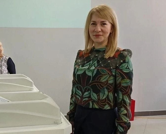 Депутаты и актив Подмосковной "РОДИНЫ" голосуют на выборах Президента