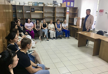 Владимир Сухарев продолжает плановые поездки по Астраханской области