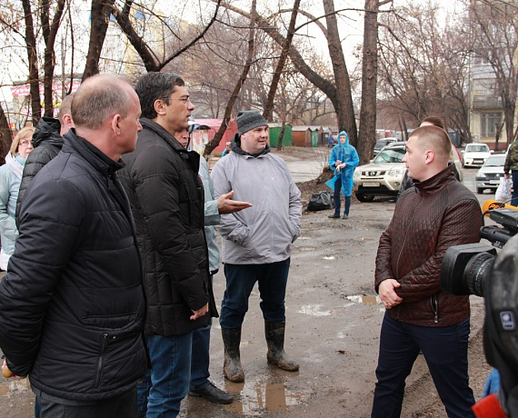 Партийцы провели субботник в Самаре