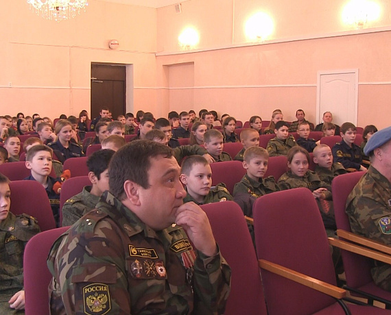 Казанские активисты провели урок мужества