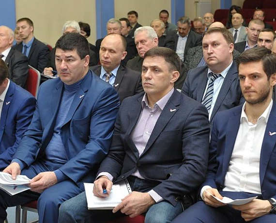 Самарские патриоты обсудили качество исполнения указов президента