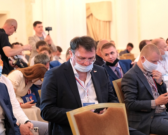 Журавлев представил на VII Cъезде основные тезисы предвыборной программы "РОДИНЫ"