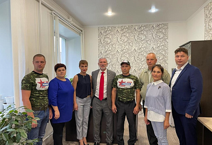 Журавлев обсудил в Кировской области проблемы фермеров и ЖКХ