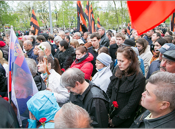 "РОДИНА" в Александровском саду почтила память погибших в Одессе, 5 мая 2014 г. (галерея 1)