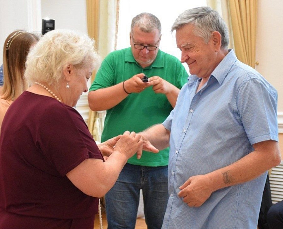 Максим Косенков: 16 пар из Тамбова приняли участие в параде "Россия — Семья семей"