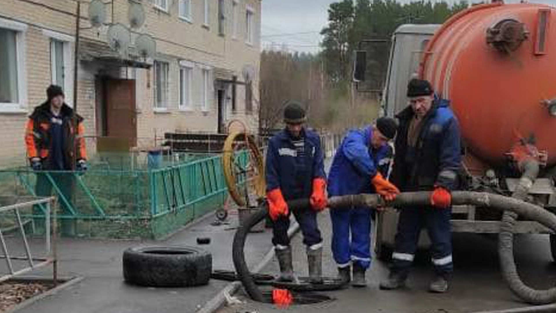 Депутат и руководитель "РОДИНЫ" в Кыштыме Виталий Прохоров взялся за решение проблем округа