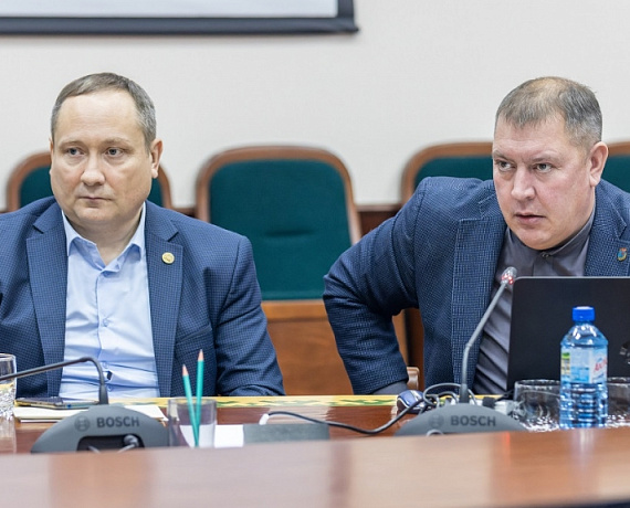Андрей Ружников поддержал инициативу Собрания депутатов НАО освободить членов семей участников СВО от уплаты госпошлины