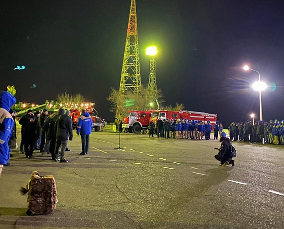 Алексей Журавлев поздравил боевой расчет ракеты-носителя "Союз-2.1б" с успешным пуском