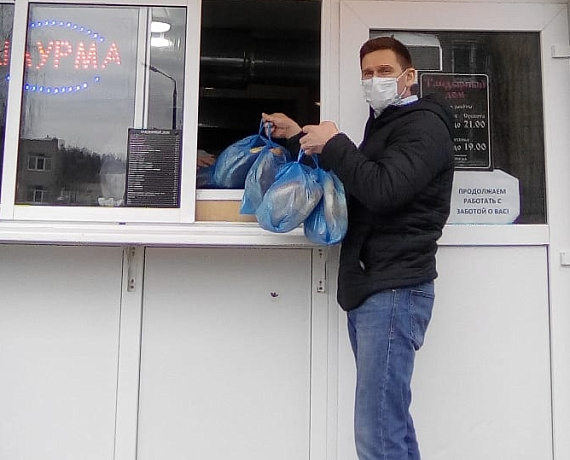 Активисты подмосковной "РОДИНЫ" оказали продовольственную помощь гражданам