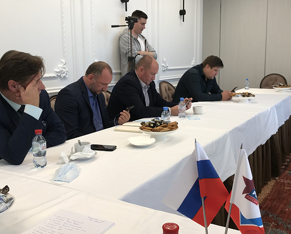 Бирюков и Ахматов провели встречу с политиками Владимирской области