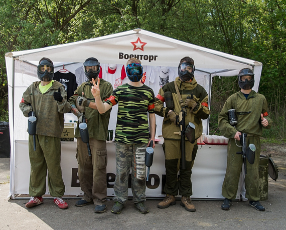 Калиниградские партийцы провели открытый турнир по пейнтболу "Защитник Родины"