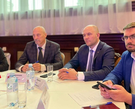 Кандидатам в депутаты от Подмосковной "РОДИНЫ" вручили удостоверения