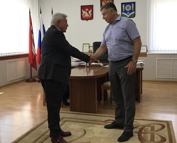 Лидер Воронежской "РОДИНЫ" встретился с главой Россошанского района