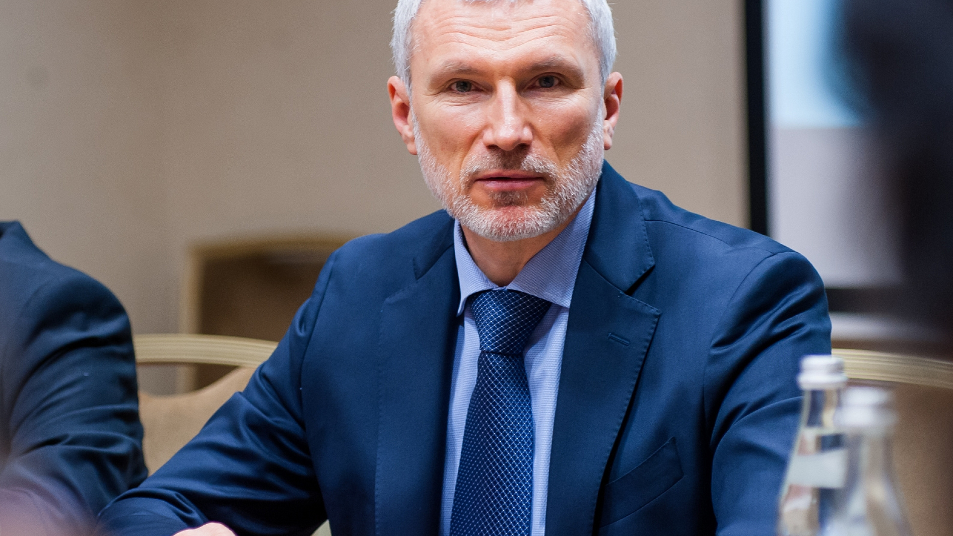 Журавлев: ЦБ выступает против развития антикризисных мер поддержки граждан