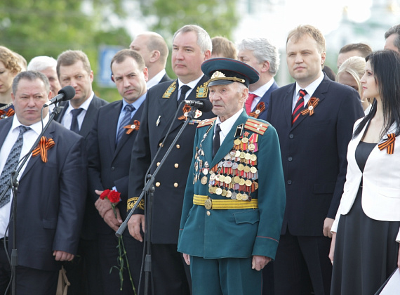 Визит российской делегации во главе с Рогозиным в ПМР, 9 мая 2014 г.