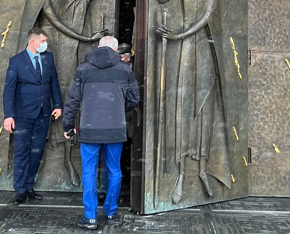 Алексей Журавлев посетил музейно-храмовый комплекс Вооруженных сил России