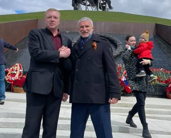Алексей Журавлев возложил цветы к Ржевскому мемориалу