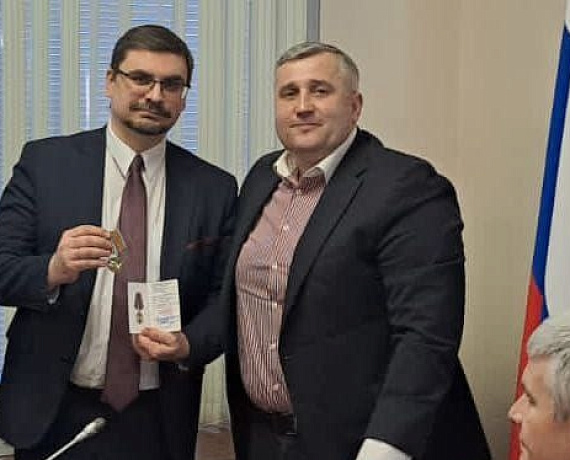 Реготделения в Москве и области поддержали кандидатуру Путина на выборах президента