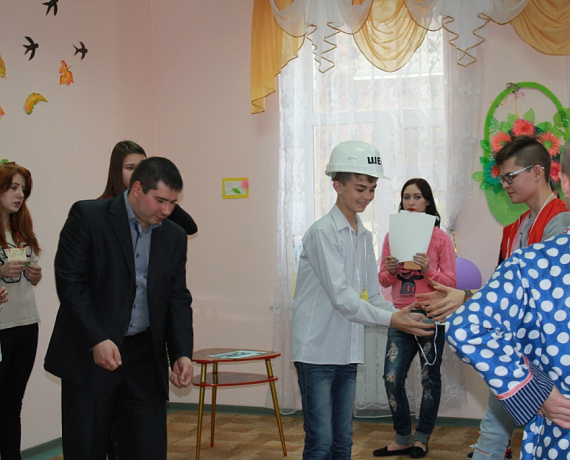 Социал-патриоты посетили детский дом в Новочеркасске