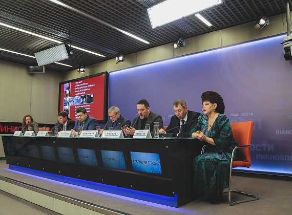 Алексей Журавлёв на пресс-конференции "Военные преступления украинских силовиков: пытки и бесчеловечное обращение с жителями Юго-Востока", 24.11.2014