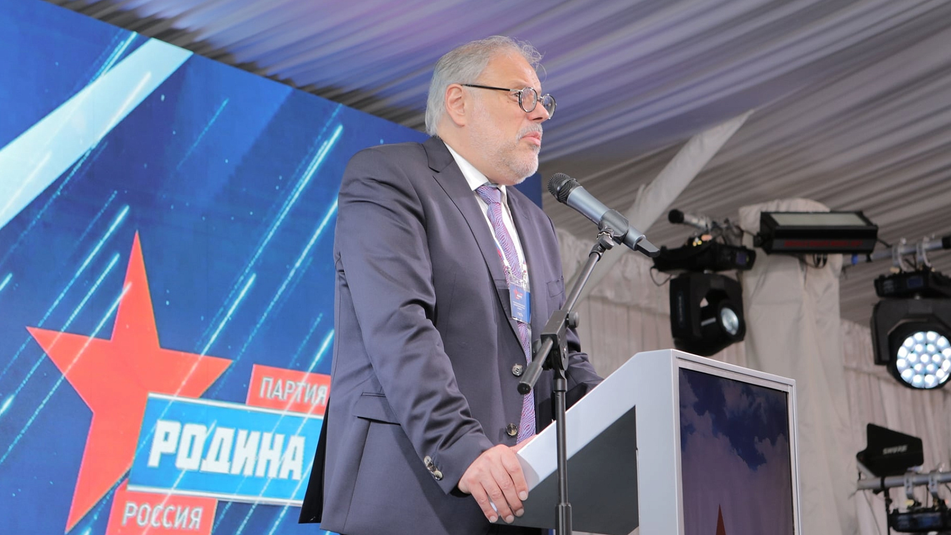 Михаил Хазин: Заморозка цен означает, что государство к вопросу подошло серьезно