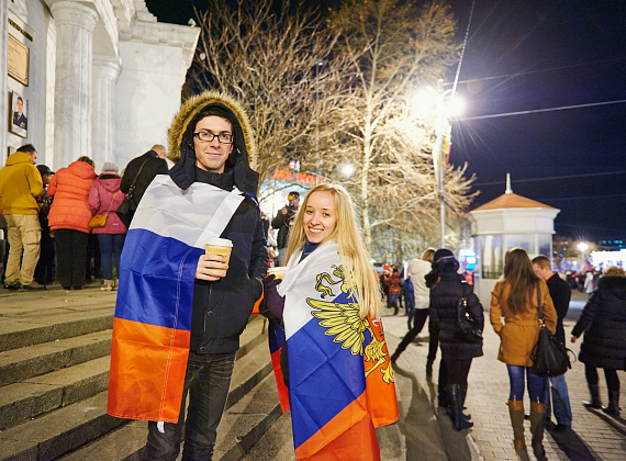 Митинг в Севастополе после референдума, выступление Алексея Журавлёва и Антона Тицкого, 16 марта 2014 г.
