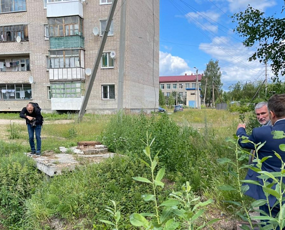 Рабочий визит Журавлева в Свердловскую область начался с посещения поселка Лосиный