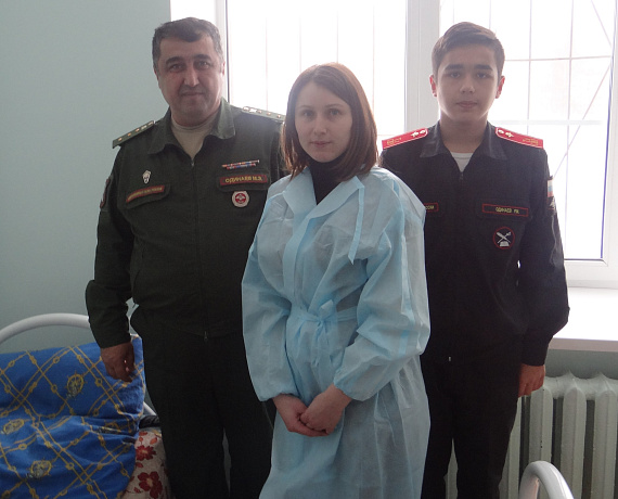 В преддверии Нового года тульская "РОДИНА" дарит подарки детям и ветеранам