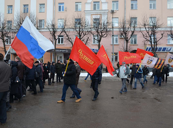Митинг 18 марта 2014 года на Театральной площади в г. Калуга в честь присоединения Крыма к России
