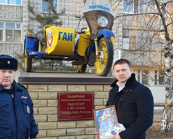 Депутат от партии "РОДИНА" оказывает поддержку своим кировским землякам