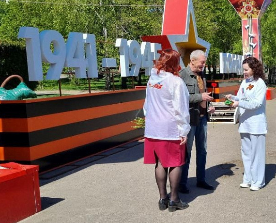 Алексей Журавлев поздравил жителей Тамбовской области с праздником Великой Победы