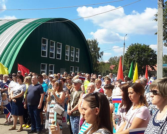 Истринские партийцы поддержали жителей поселка Первомайский, которых обманули работодатели