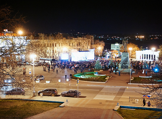 Российские флаги в Симферополе, Бахчисарае, Севастополе, 15 марта 2014 г.