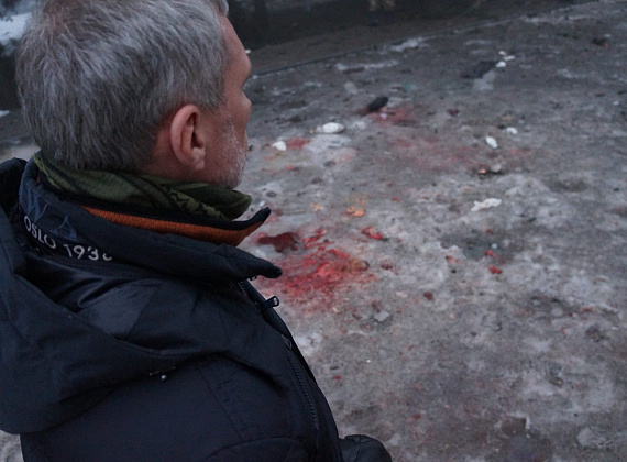 Алексей Журавлёв у ДК им. Куйбышева в Донецке, 30.01.2015
