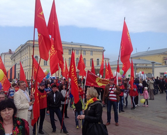 Колонна "РОДИНЫ" прошла по центральной улице Оренбурга