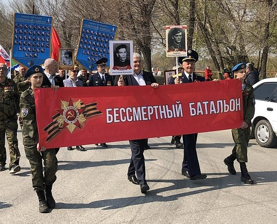 Торжественный митинг на День Победы в микрорайоне Пашино открыл Вячеслав Илюхин