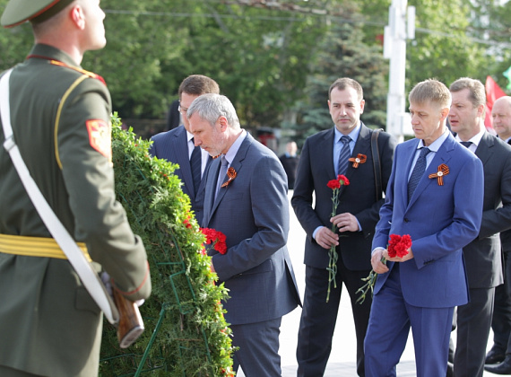 Визит российской делегации во главе с Рогозиным в ПМР, 9 мая 2014 г.