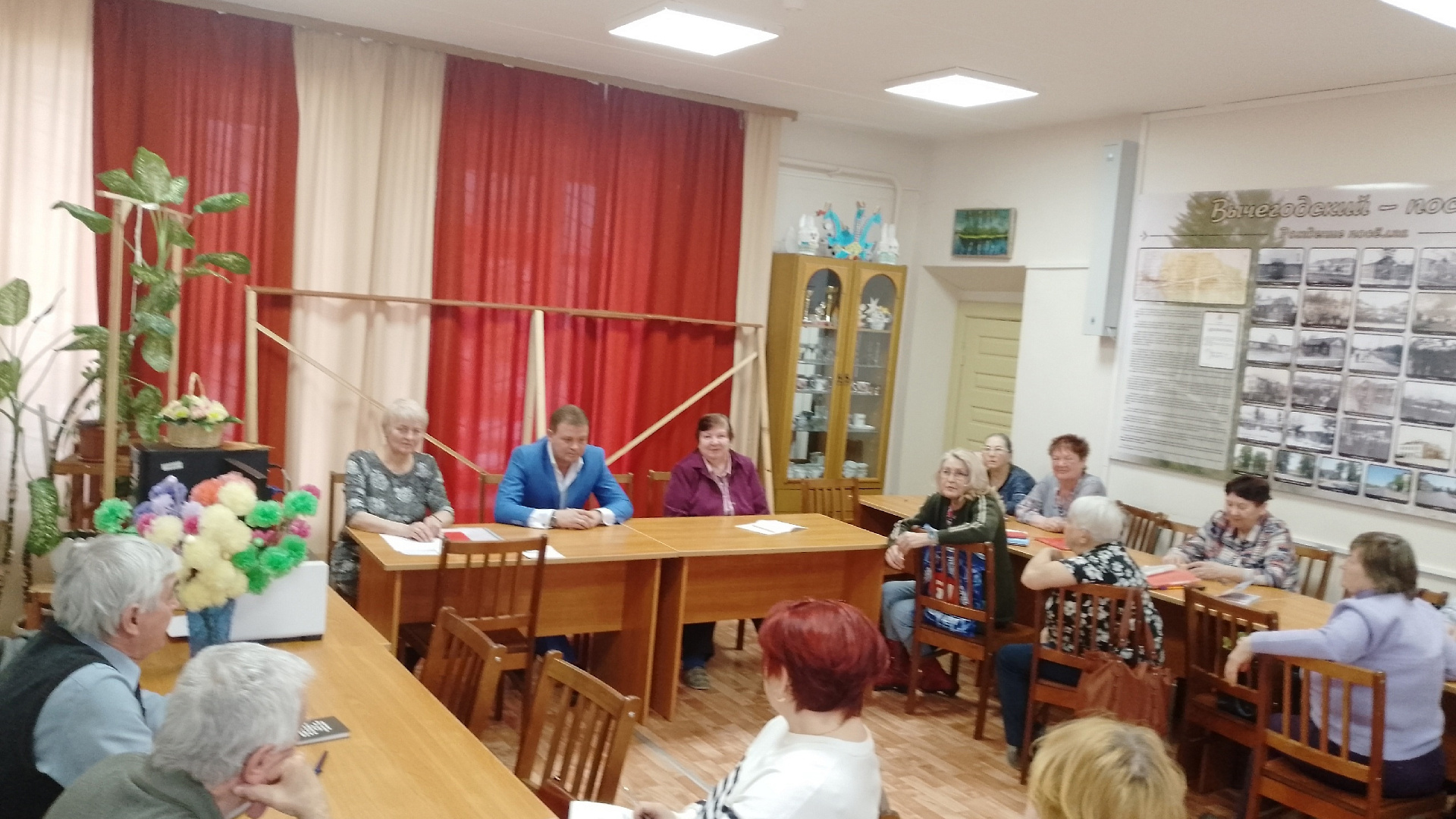 Павел Пронин встретился с ветеранами-железнодорожниками