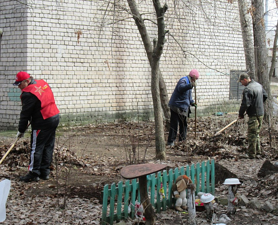 Активисты провели субботник в нижегородском Дзержинске