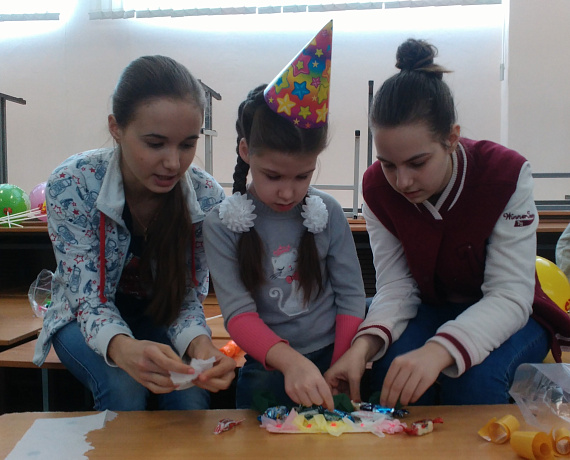 Ульяновские партийцы устроили праздник для детей с физиологическими отклонениями